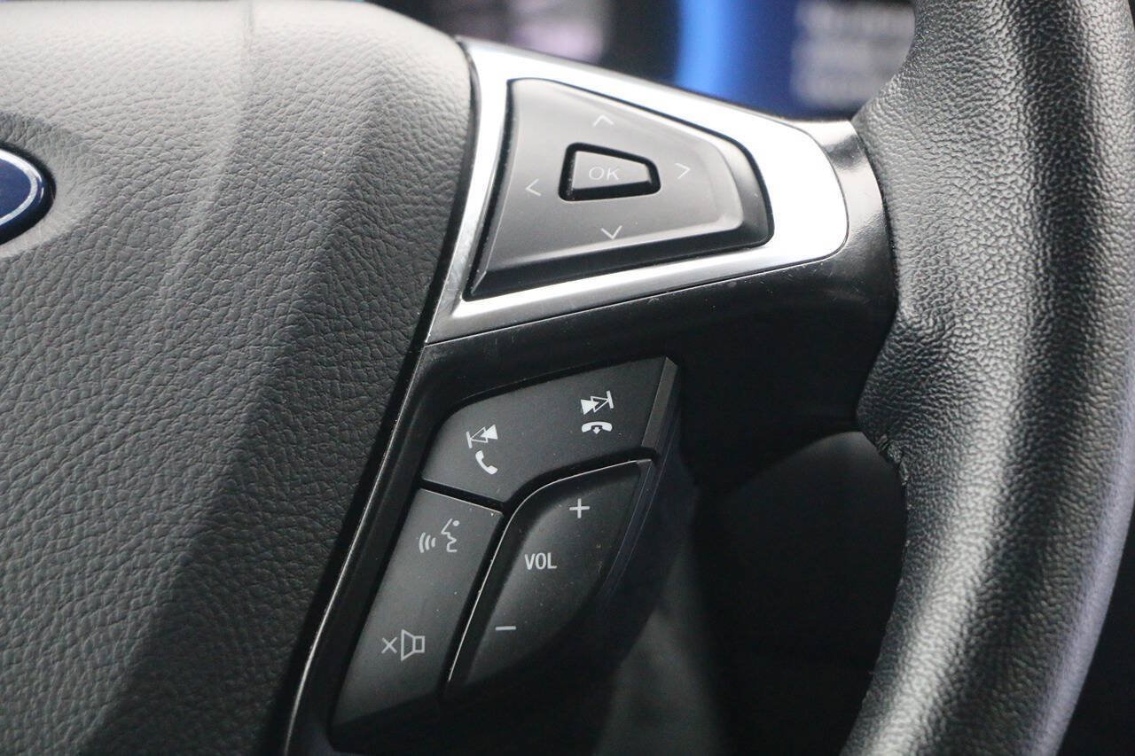 Certified 2024 Ford Edge SEL AWD/4WD image 17