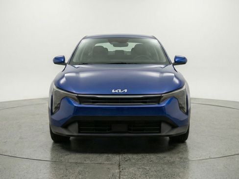 Used 2025 Kia K4 FWD image 2