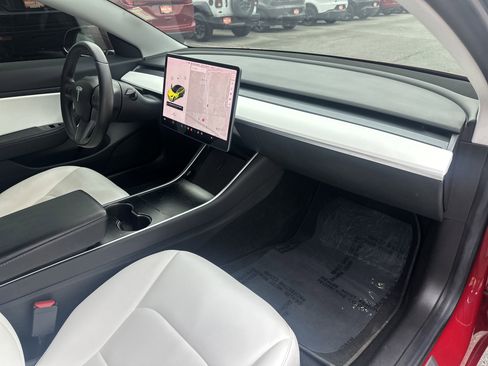 Used 2019 Tesla Model 3 Long Range image 29