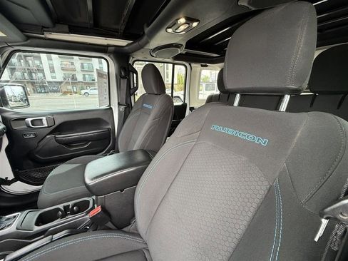 Used 2023 Jeep Wrangler Unlimited Rubicon 4xe w/ Cold Weather Group AWD/4WD image 26