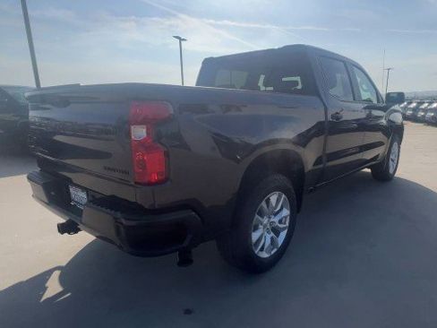 Used 2023 Chevrolet Silverado 1500 Custom image 8