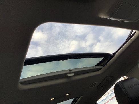 Used 2020 GMC Acadia Denali w/ Denali Ultimate Package image 21