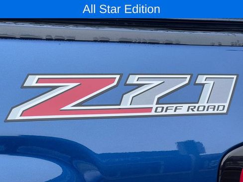 Used 2017 Chevrolet Silverado 1500 LT w/ All Star Edition AWD/4WD image 2