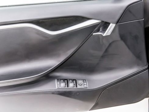 Used 2020 Tesla Model S Long Range AWD/4WD image 29