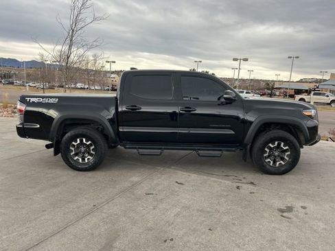 Used 2023 Toyota Tacoma TRD Off-Road image 9