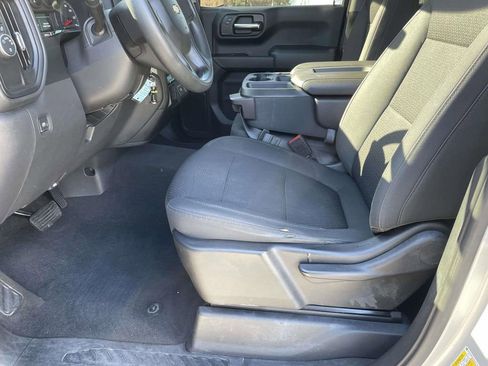 Used 2020 Chevrolet Silverado 1500 Custom w/ Custom Value Package image 16