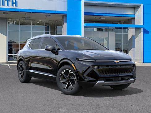 New 2025 Chevrolet Equinox EV LT image 31