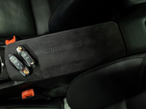 Used 2016 Porsche 911 Turbo image 68