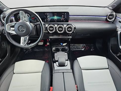 Used 2021 Mercedes-Benz A 220 image 11