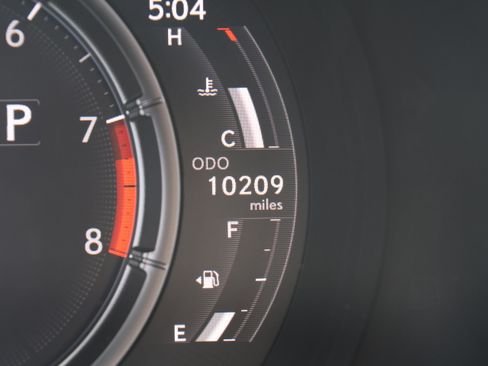 Used 2024 Lexus IS 500 RWD image 33