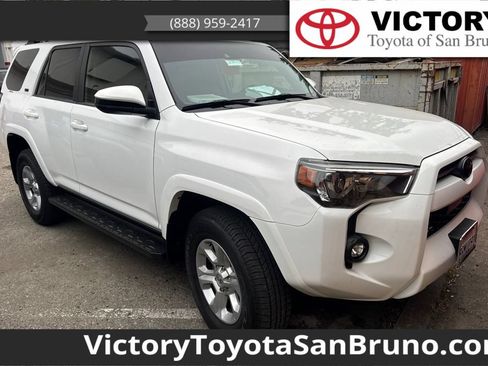 Certified 2021 Toyota 4Runner SR5 AWD/4WD image 1