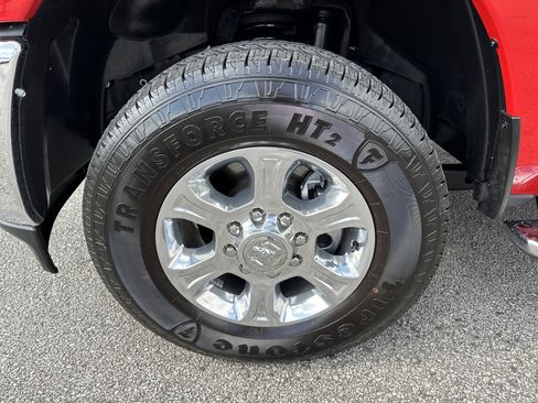 Used 2024 RAM 2500 Big Horn w/ Bed Utility Group image 12