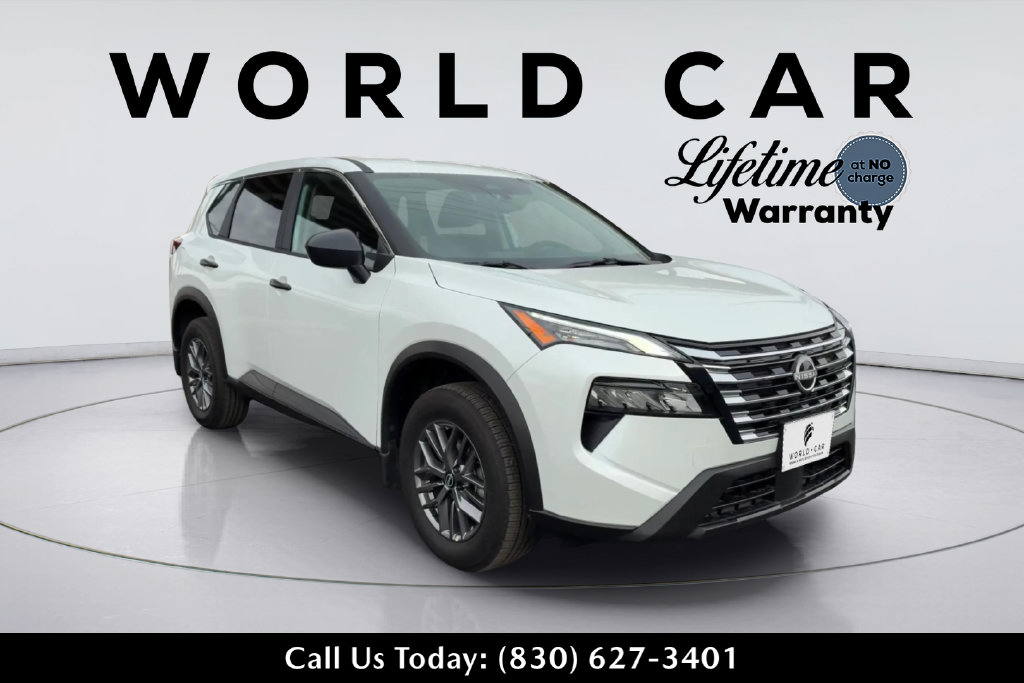 Used 2025 Nissan Rogue S FWD image 1