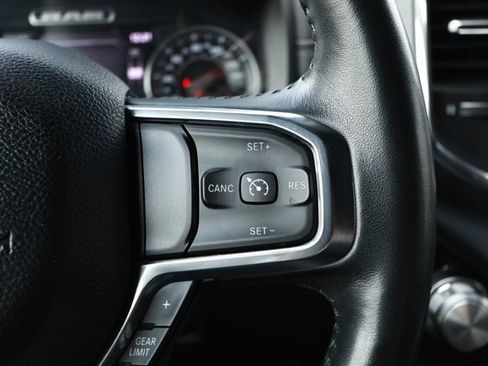 Used 2024 RAM 1500 Laramie RWD image 14