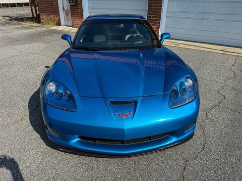 Used 2008 Chevrolet Corvette Z06 w/ Preferred Equipment Group RWD image 9