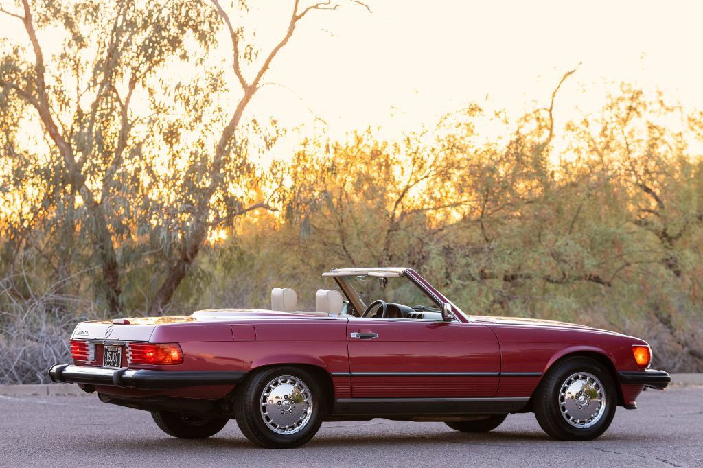 Used 1989 Mercedes-Benz 560 SL image 34