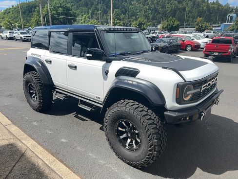 Used 2024 Ford Bronco Raptor AWD/4WD image 3