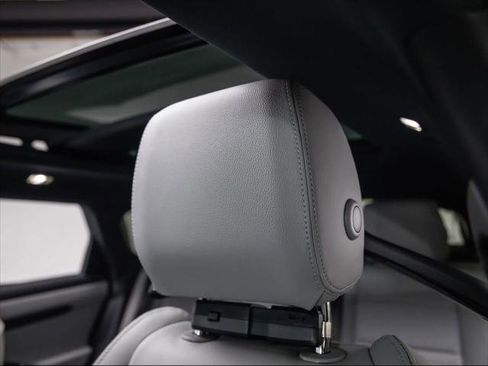 New 2026 Land Rover Range Rover Evoque S image 15