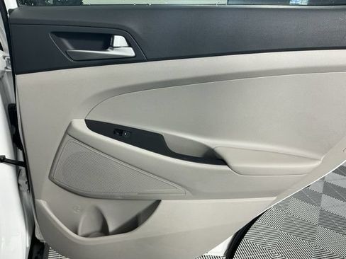Used 2020 Hyundai Tucson SE w/ Cargo Package AWD/4WD image 11