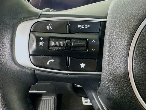 Certified 2025 Kia Sportage X-Pro AWD/4WD image 10