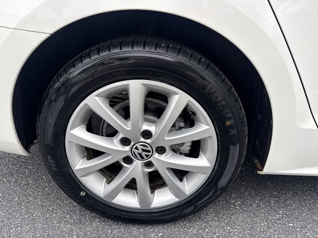 Used 2013 Volkswagen Jetta SE FWD image 33