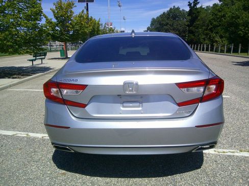 Used 2018 Honda Accord Sport image 99