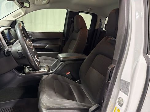 Used 2016 GMC Canyon SLE image 5