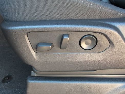 New 2025 Chevrolet Silverado 2500 Custom w/ Custom Value Package image 13