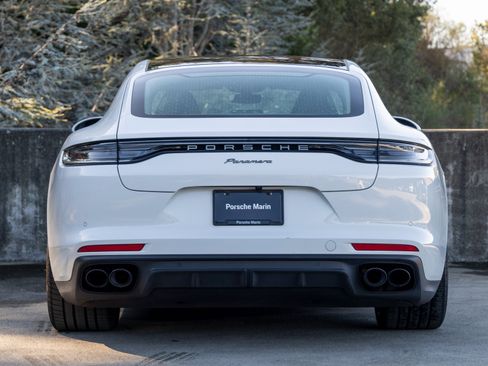 Certified 2023 Porsche Panamera Platinum Edition image 10