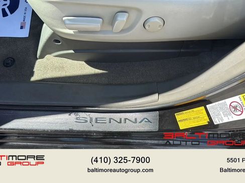 Used 2013 Toyota Sienna Limited w/ Premium Pkg AWD/4WD image 11