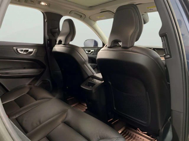Used 2023 Volvo XC60 B5 Plus w/ Climate Package AWD/4WD image 70
