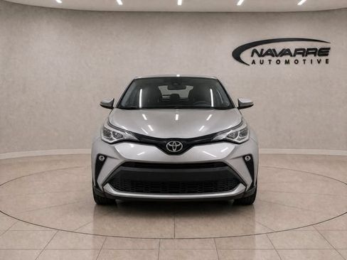 Used 2020 Toyota C-HR Limited FWD image 2
