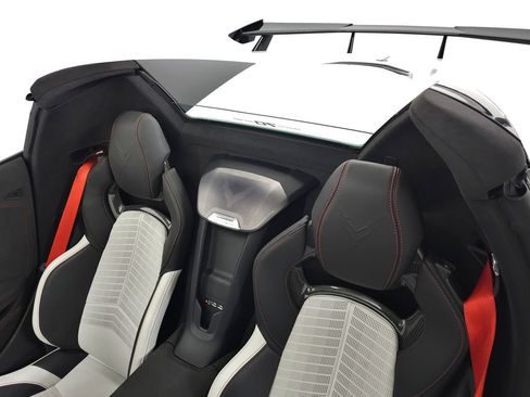 Used 2023 Chevrolet Corvette Stingray Premium Conv RWD image 40