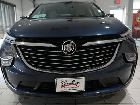 Used 2023 Buick Enclave Essence AWD/4WD image 6