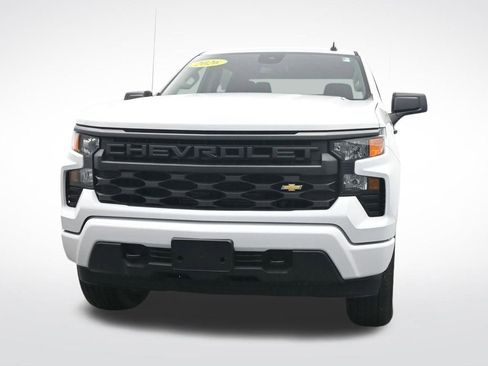 Used 2026 Chevrolet Silverado 1500 Custom image 2