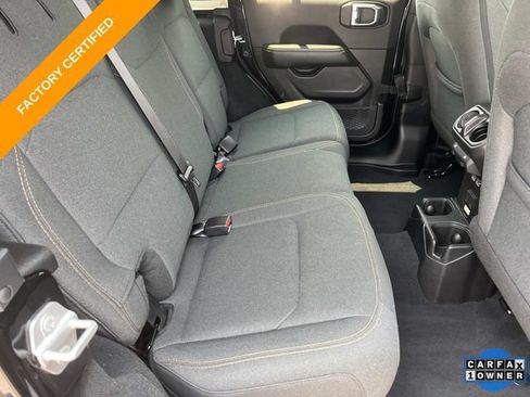 Used 2026 Jeep Wrangler Unlimited Sahara AWD/4WD image 20