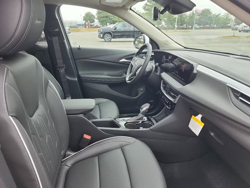 New 2026 Buick Encore GX Avenir w/ Avenir Technology Package image 7