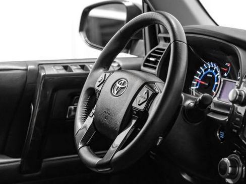 Used 2019 Toyota 4Runner Limited AWD/4WD image 21
