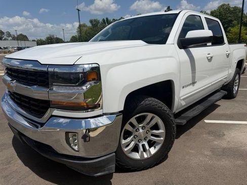 Used 2018 Chevrolet Silverado 1500 LT w/ All Star Edition AWD/4WD image 5