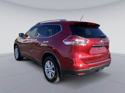 Used 2015 Nissan Rogue SV w/ SV Moonroof Package image 3