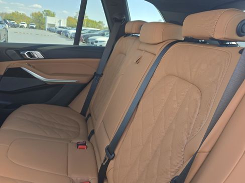 New 2026 BMW X5 xDrive40i w/ Premium Package image 9