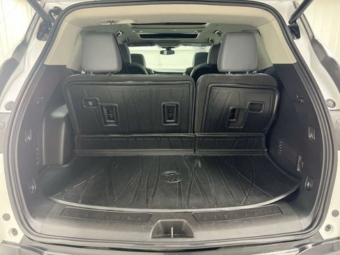 Used 2020 Buick Enclave Essence w/ Sport Touring Edition AWD/4WD image 25
