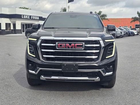 Used 2025 GMC Yukon Elevation RWD image 2