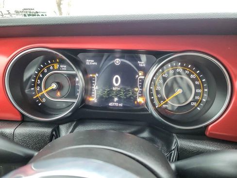 Certified 2023 Jeep Gladiator Rubicon AWD/4WD image 13