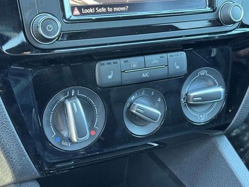 Used 2018 Volkswagen Jetta Sport image 20