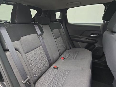 Used 2025 Nissan Kicks SV AWD/4WD image 36