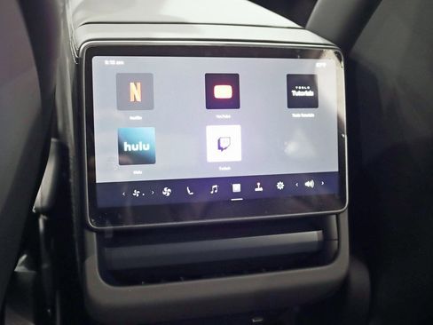 Used 2026 Tesla Model Y AWD image 25