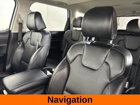Used 2025 Kia Telluride S FWD image 14