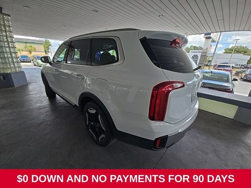Used 2025 Kia Telluride S FWD image 8