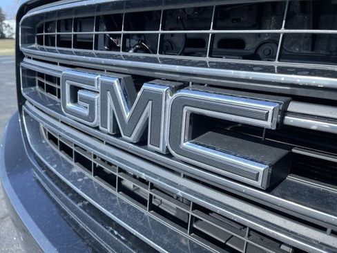 Used 2019 GMC Yukon SLT image 32
